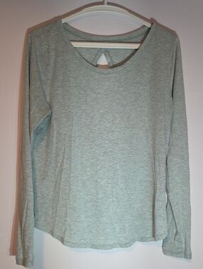 lululemon athletica Heathered Mint Green Long Sleeve Top Size 10